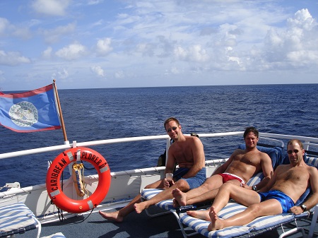 UnderseaX Divers on Caribbean Explorer II